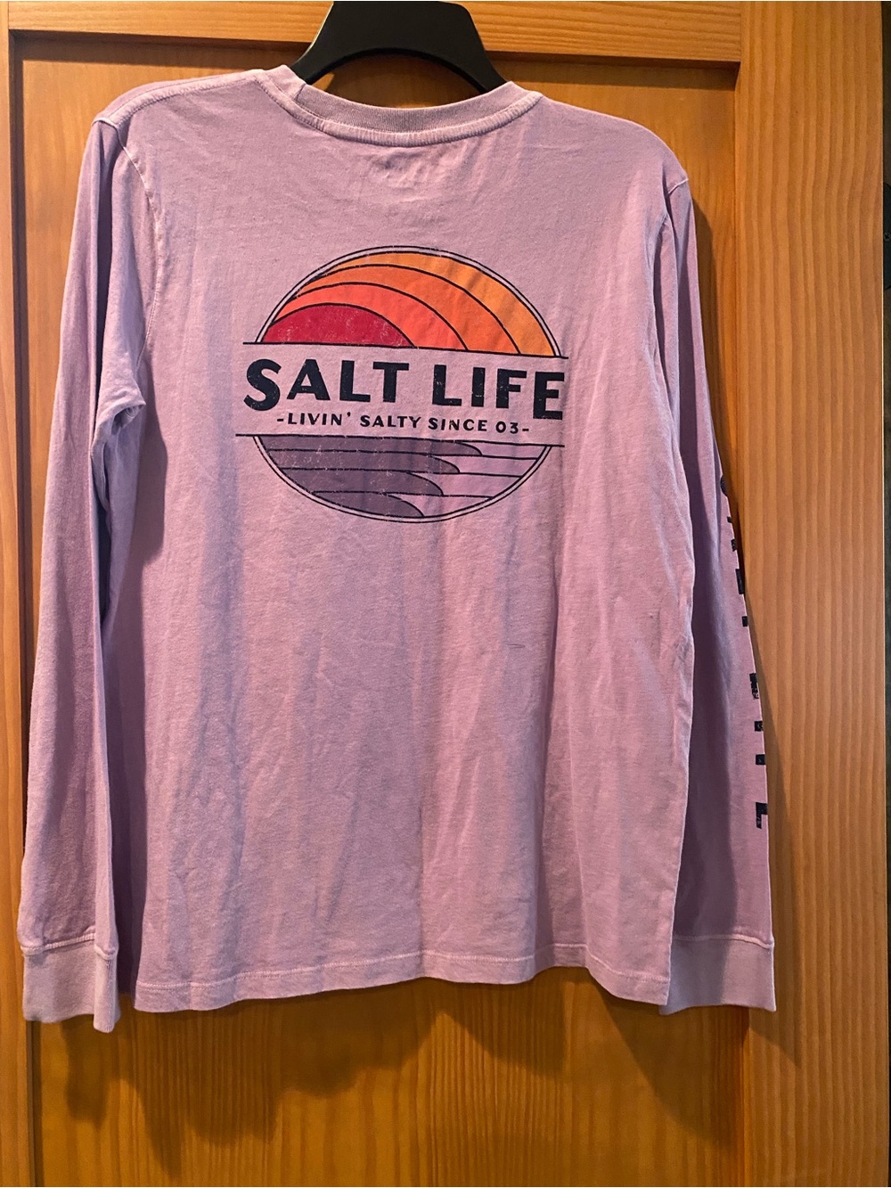 Salt Life Women’s Light Purple  Livin’ Salty Crew Neck L/S Fitted T-Shirt NWT S
